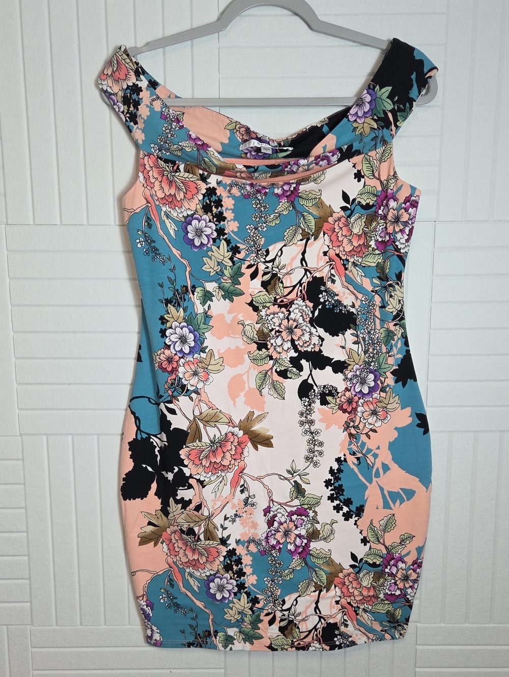 Guess Floral Off Shoulder Peekaboo Front Bodycon Dress Size L